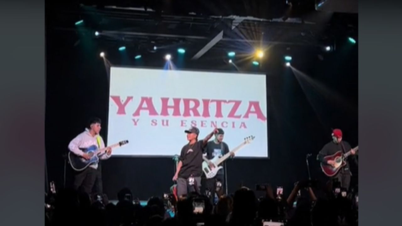 Yahritza y su Esencia, pidió perdón a México durante su concierto en Monterrey