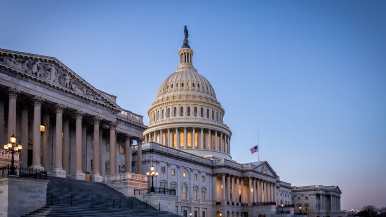 Evacuan capitolios de al menos seis estados de Estados Unidos tras alertas de bombas