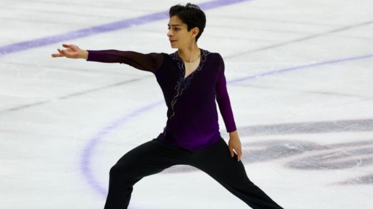 Foto:Twitter/@Conade|Con patines prestados, Donovan Carrillo gana medalla de plata en Europa