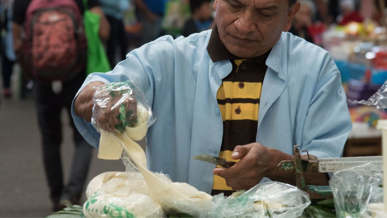 Si eres capitalino, seguro conoces algún tianguis en los que se venden diferentes productos, desde ropa, electrónicos y quesos.