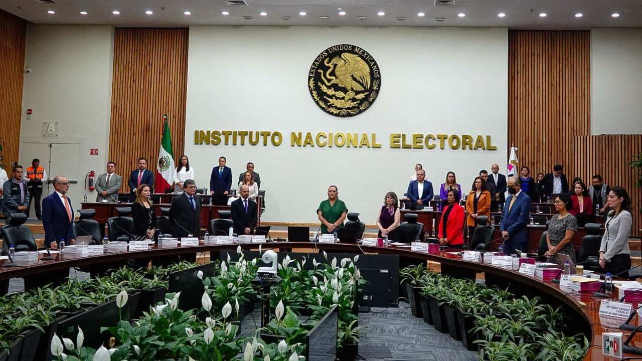 El Instituto Nacional Electoral aprobó los formatos específicos para los tres debates presidenciales, en 2024.