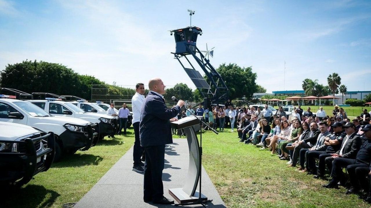 Entrega Alfaro equipos para fortalecer estrategia de seguridad en 119 municipios con inversión de alrededor de 150 mdp