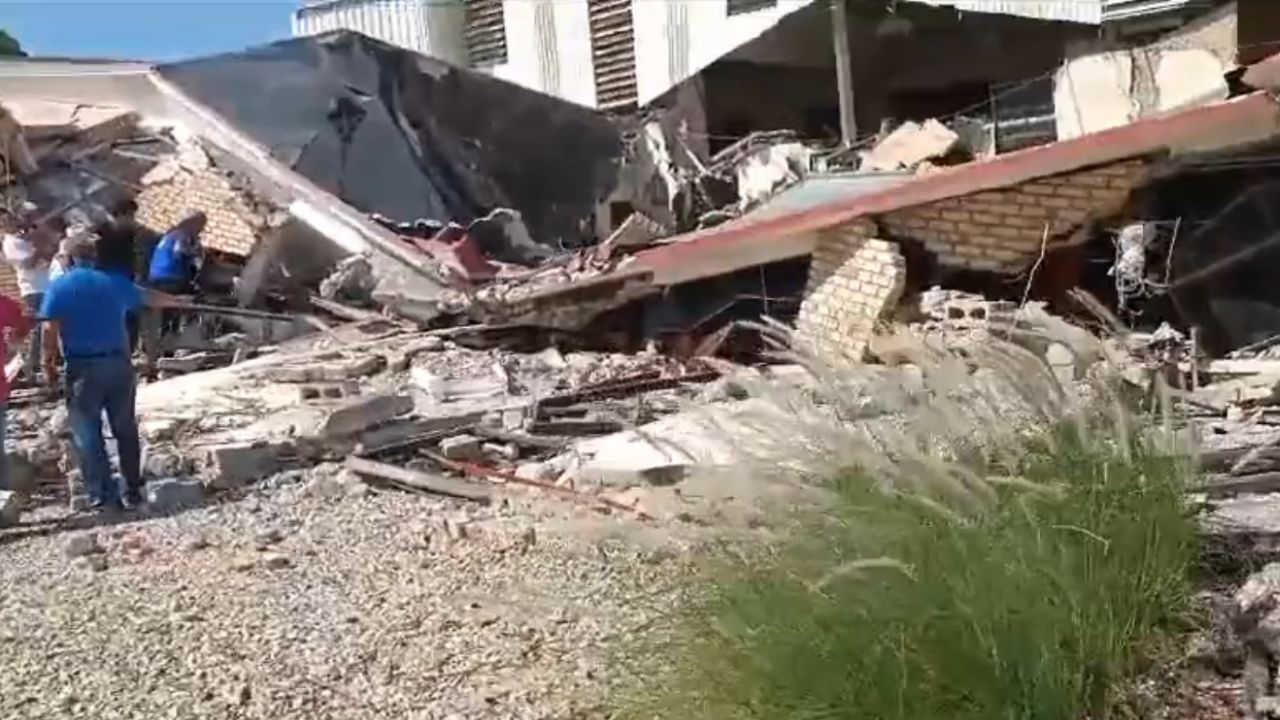 Colapsa techo de una iglesia en Ciudad Madero