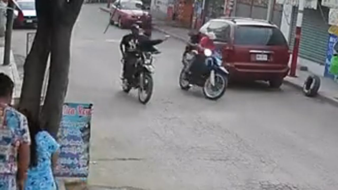 Motociclistas balean a sujetos en moto en Tláhuac; reportan un muerto