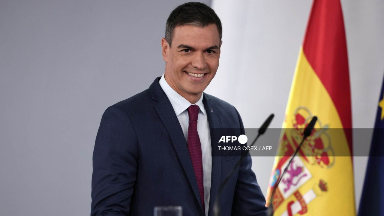 El rey de España, Felipe VI, encargó este martes al presidente del gobierno saliente, el socialista Pedro Sánchez, presentar su candidatura al Parlamento para intentar ser investido nuevamente al frente del ejecutivo