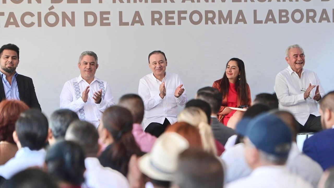 Sonora se ha colocado en el primer lugar nacional en materia de resolución de conflictos laborales, lo que permite que se vivan tiempos de excepción en la entidad con una estabilidad laboral que permite la atracción de las grandes inversiones, resaltó el gobernador Alfonso Durazo Montaño.