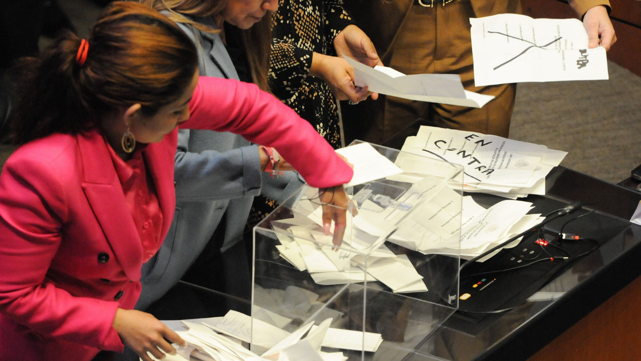 Lenia Batres Guadarrama , Bertha María Alcalde Luján y Eréndira Cruz Villegas, en la terna para ministra de la SCJN