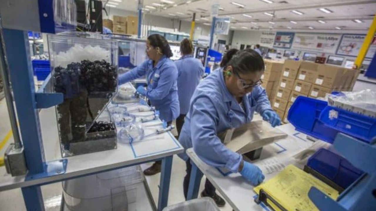 Disminuye 2.8% la pobreza laboral en el tercer trimestre: Coneval