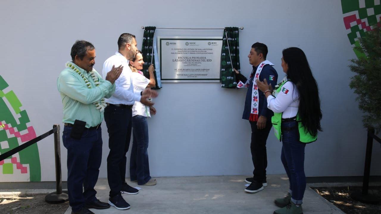 Con la inauguración de la primaria "Lázaro Cárdenas del Río", en Tampamolón Corona, reciben el total apoyo del Gobernador Ricardo Gallardo