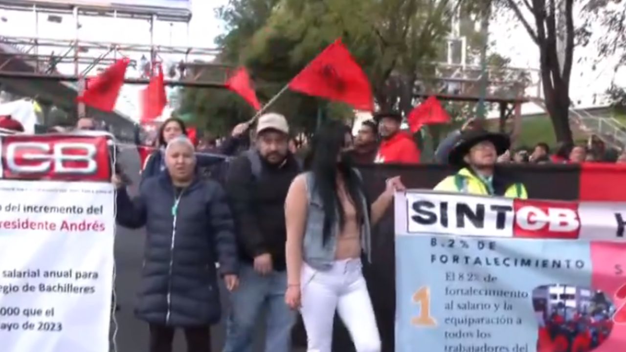 Foto:Captura de pantalla|¡Toma nota! Trabajadores del Colegio de Bachilleres bloquean calles de la CDMX