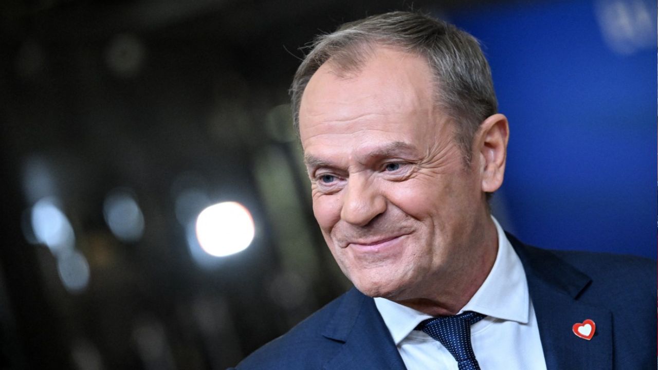 El nuevo gobierno pro-Unión Europea (UE) de Polonia, encabezado por el primer ministro Donald Tusk, ha destituido a altos ejecutivos