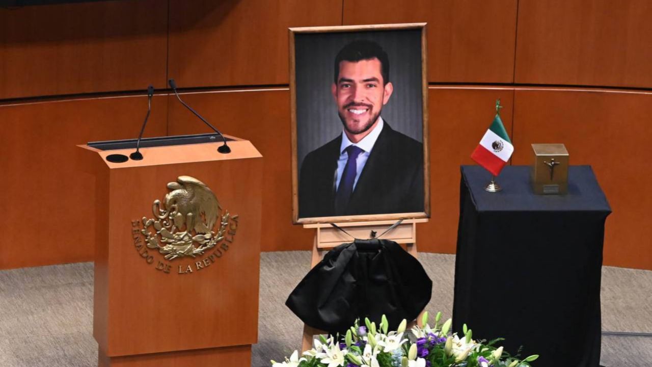 Rinde Senado homenaje póstumo al senador Juan Pablo Adame Alemán