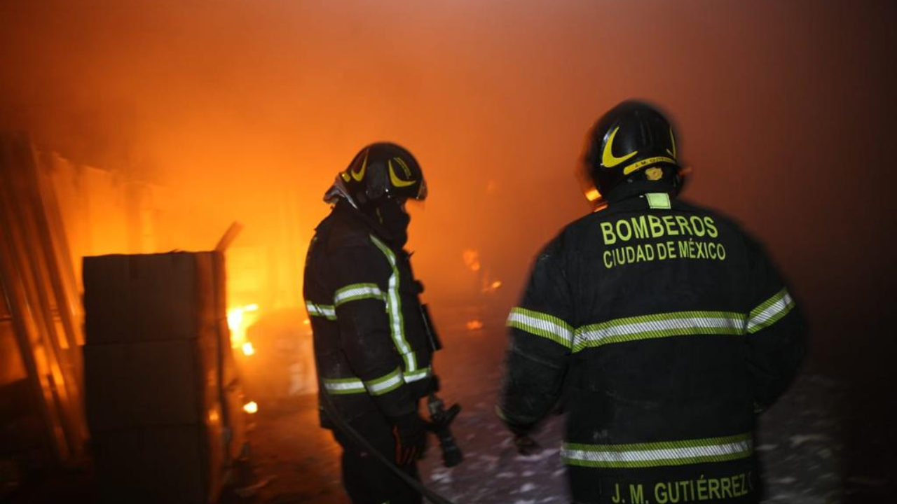 incendio en Cuchillo Pantitlán