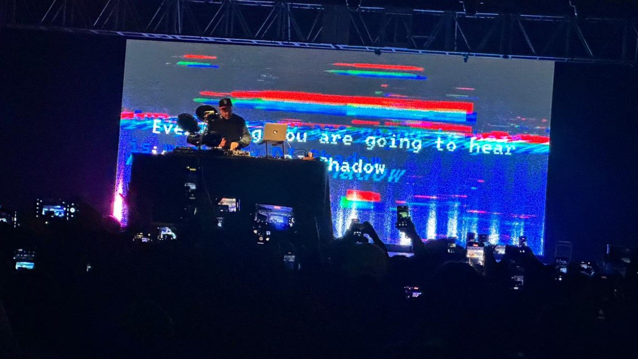 Tenía 7 años que Dj Shadow no regresaba a México por lo que dijo estar feliz por el retorno y ofreció casi dos horas de mezclas