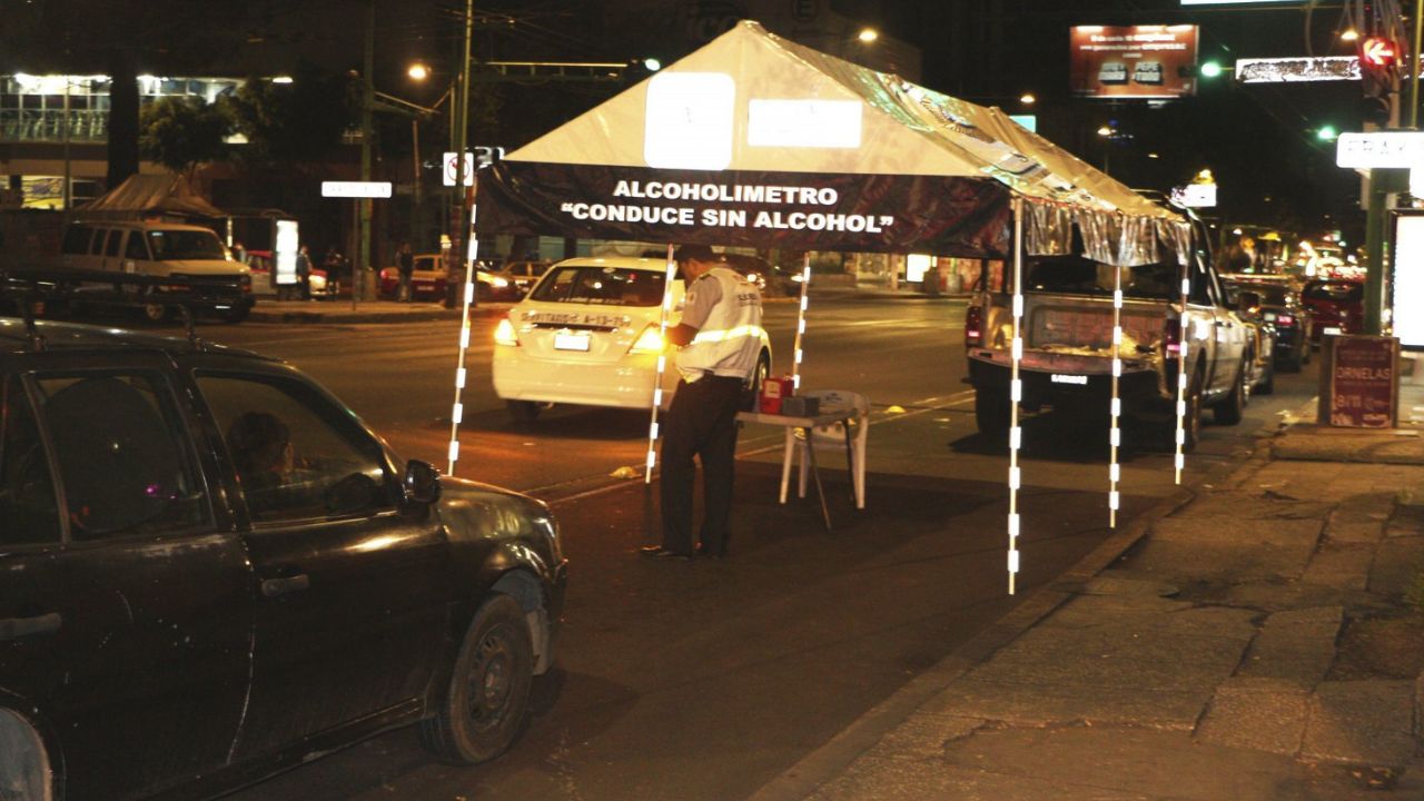 Foto:Cuartoscuro|Arrestan a hombre tras arrollar a 3 policías; intentó huir del alcoholímetro