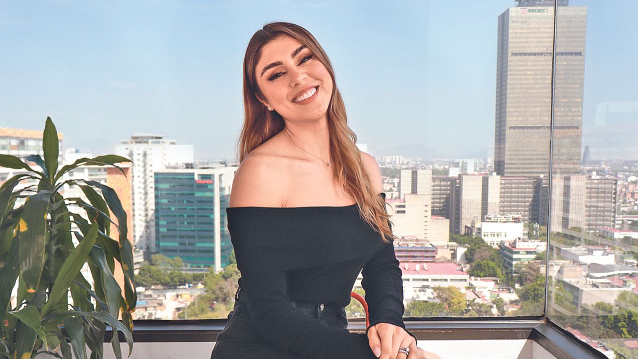 “Hago mil cosas y cada una de ellas es con muchísimo amor, sería súper chévere ganar mi nominación en TikTok” - Pautips, influencer.  