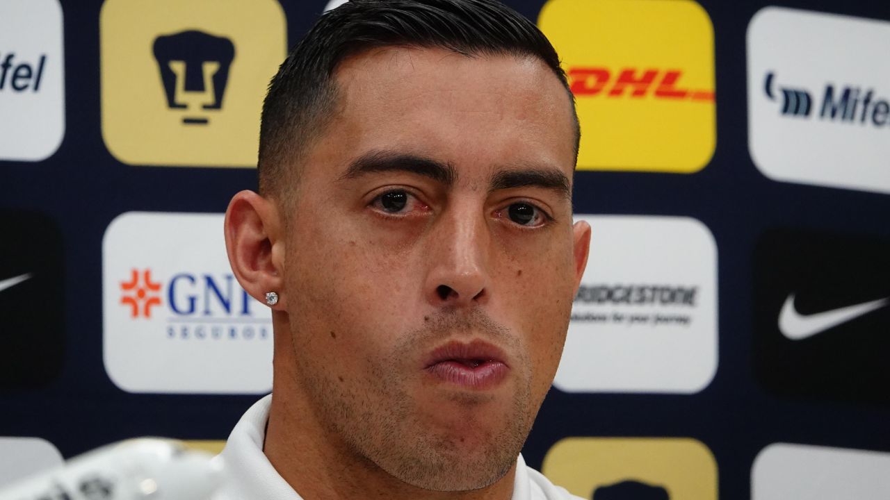 El delantero Rogelio Funes Mori tuvo que ser intervenido quirúrgicamente tras sufrir un golpe durante el partido de Pumas