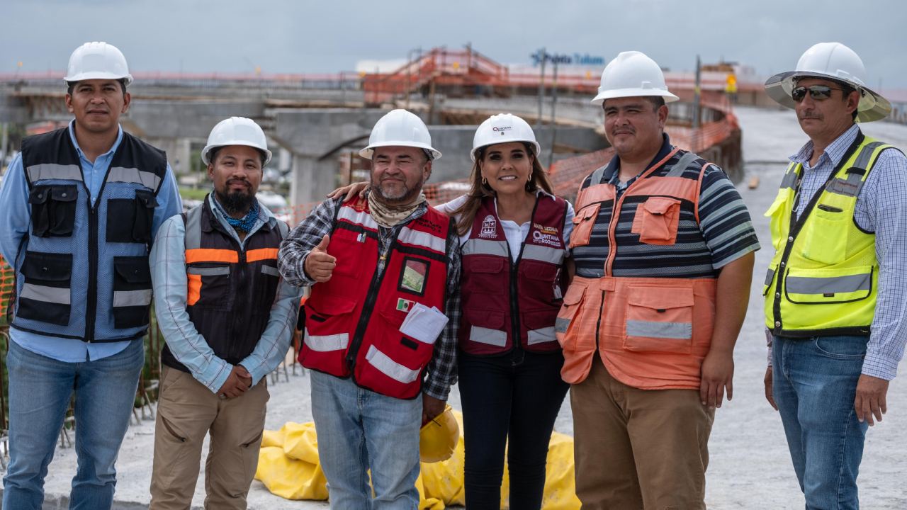 La gobernadora de Quintana Roo, Mara Lezama Espinosa, recorrió la construcción del puente vehicular Nichupté