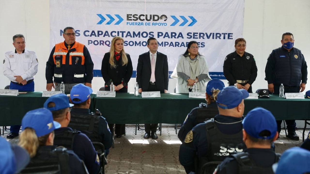 El alcalde de Coyoacán, Giovani Gutiérrez Aguilar, encabezó la ceremonia de Entrega de Reconocimientos a 107 elementos de Escudo Coyoacán