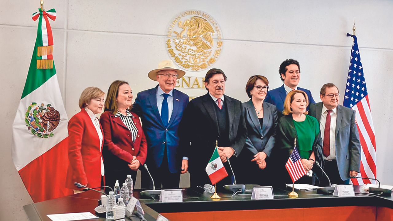 Socios. El embajador de EU en México Ken Salazar acordó con senadores fortalecer los derechos laborales de los trabajadores de América del Norte a través del T-MEC