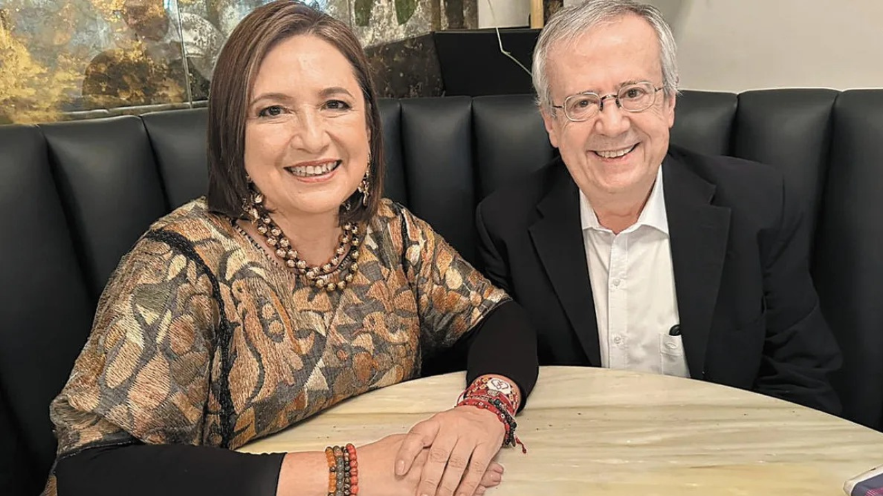 Xochitl Galvez - Carlos Urzúa