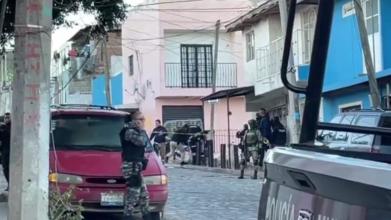 La violencia en el municipio de Tlaquepaque sigue cobrando víctimas mortales y es el Pueblo Mágico más violento de la Zona Metropolitana de Guadalajara, después de que la madrugada de ayer falleciera el adolescente que resultó lesionado durante el multihomicidio registrado en la colonia Francisco I. Madero. con lo que suman siete víctimas fatales.