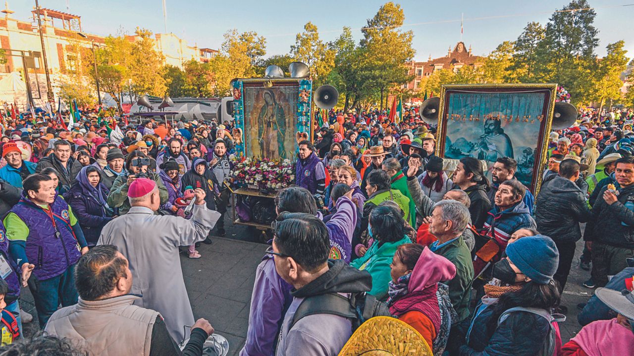 El arzobispo auxiliar de Toluca dio la bendición a los miles de fieles que participaron en la 86 Peregrinación Diocesana al Tepeyac. 