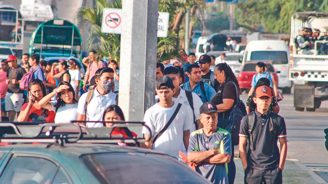 Guerrero. La movilidad entre las zonas suburbanas y el centro está prácticamente paralizada.