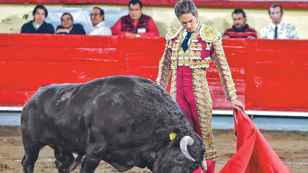 tras la sentencia emitida por la Suprema Corte de Justicia, que le daba garantías y derechos a la Plaza México para realizar festividades taurinas