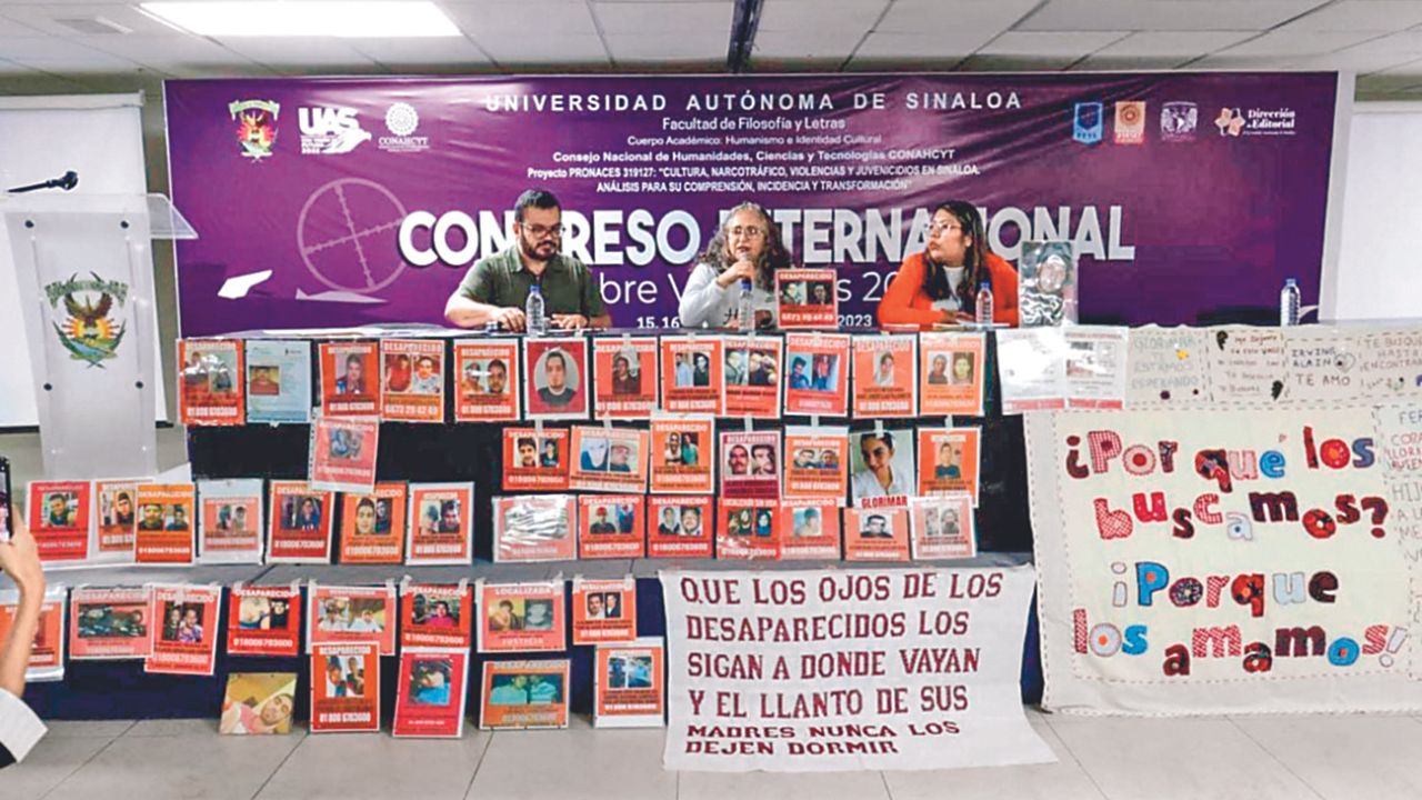 BRIGADA. El colectivo sinaloense Sabuesos Guerreras, reconocido en el estado, inició labores hace siete años; hace dos días encontró un par de osamentas más.