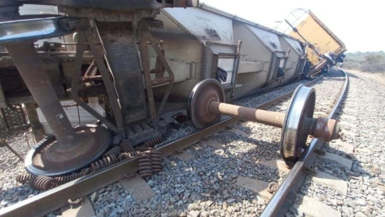 Tren descarrila en Hidalgo