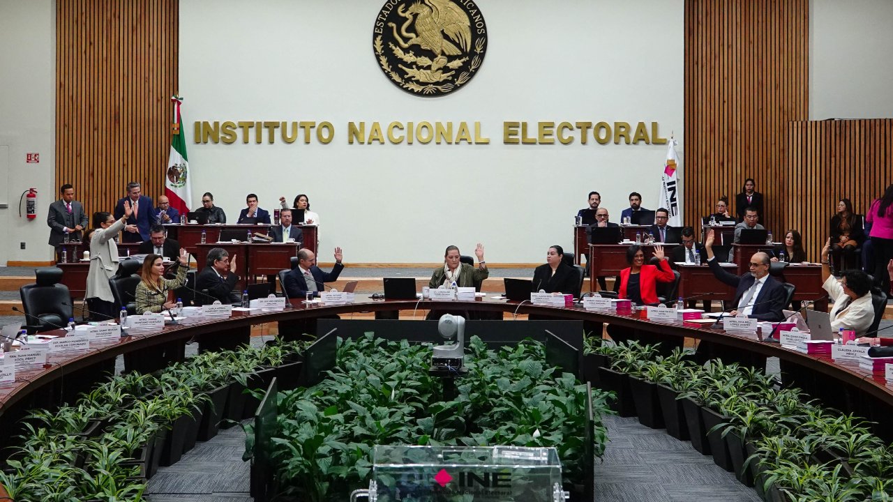 Presenta INE protocolo de seguridad para candidaturas