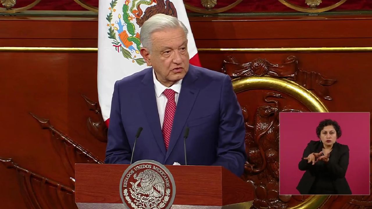 AMLO presenta 20 iniciativas de reforma constitucional