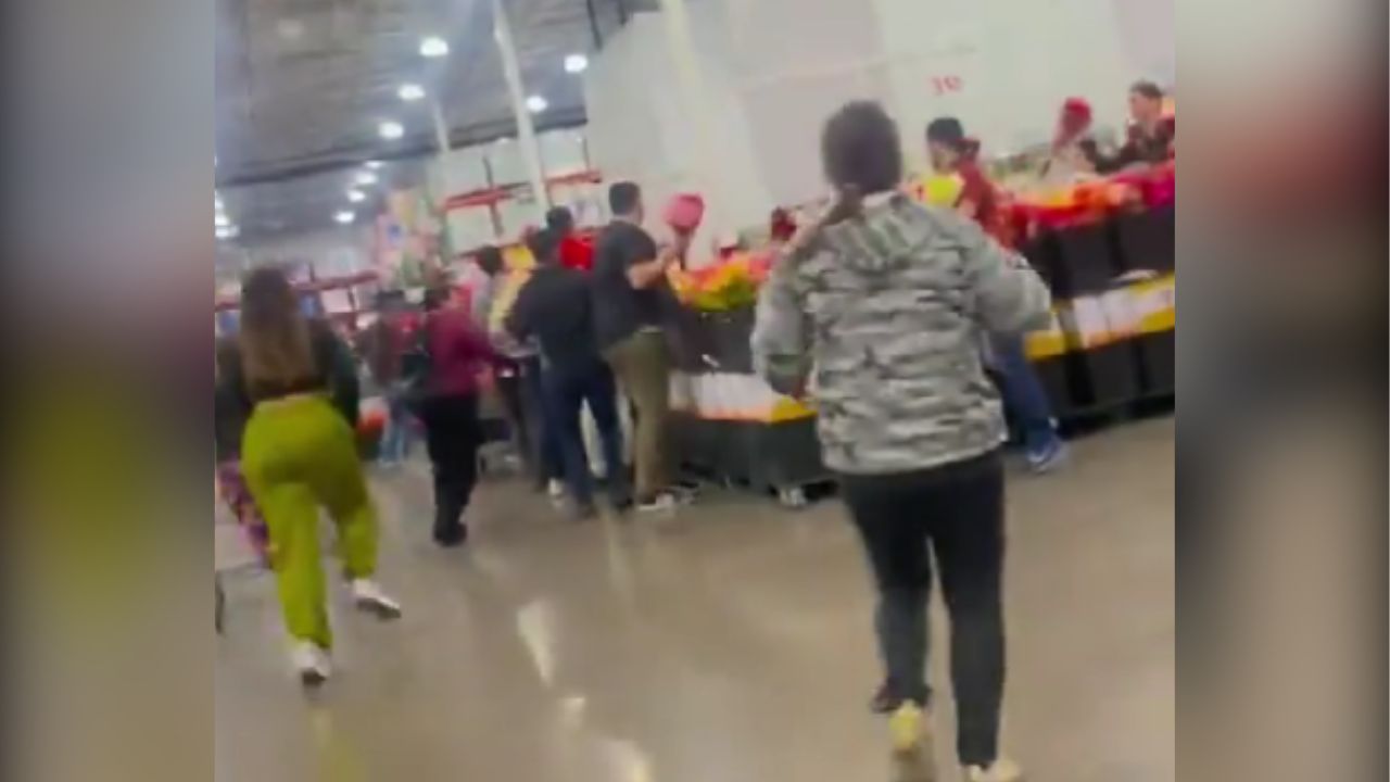 Los 'revendedores de Costco' supuestamente ahora acaparan flores para el 14 de febrero