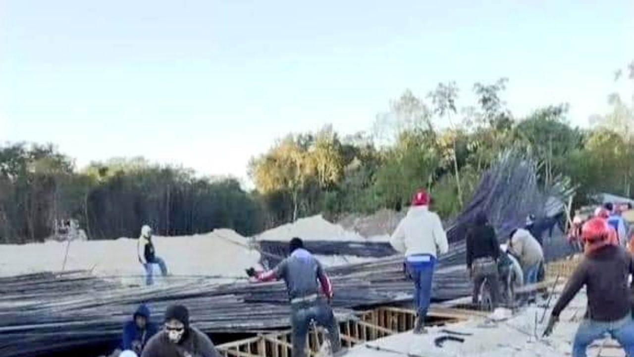 Una estructura colapsó en las obras del tramo 6 del Tren Maya al sur de Quintana Roo, el incidente dejó tres personas lesionadas