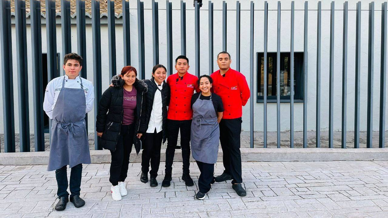 El restaurante Casa Pepa recibirá por un espacio de tres meses, a seis estudiantes del programa educativo de Gastronomía de la UTVM