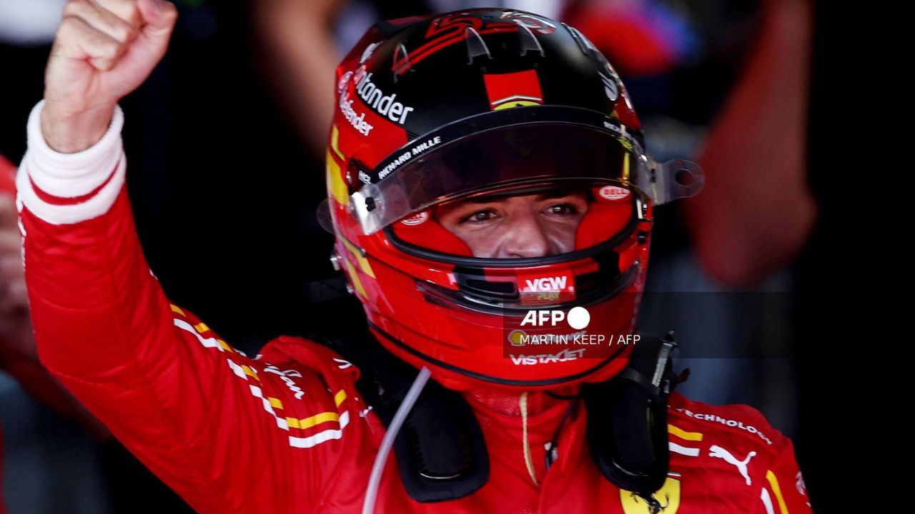 Foto:AFP|Checo Pérez es quinto en triunfo de Carlos Sainz en el GP de Australia