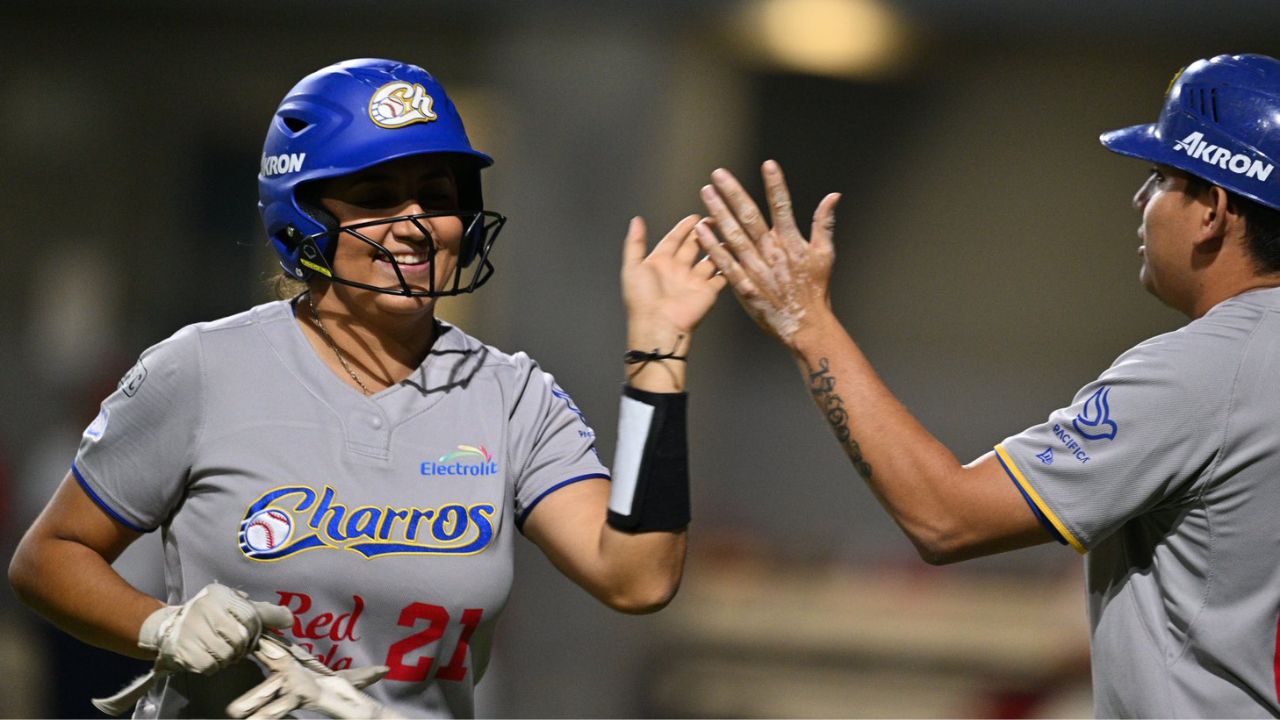 Charros toma ventaja en juego 1 ante Diablo