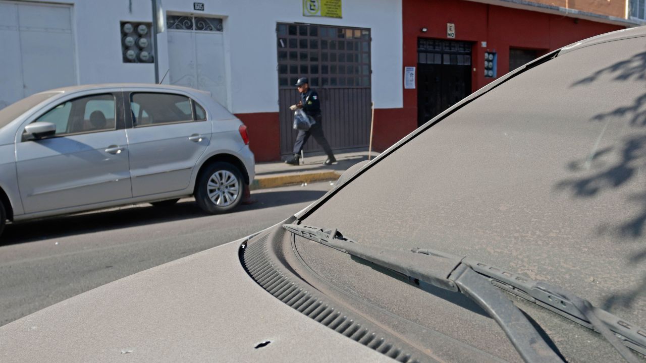 El Centro Nacional de Prevención de Desastres (Cenapred) destacó que las exhalaciones del volcán fueron principalmente de vapor de agua, ceniza y gases.