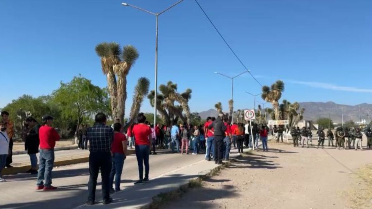 CRCISIS. Familiares realizaron un bloqueo para exigir información sobre el estado de salud de los internos.