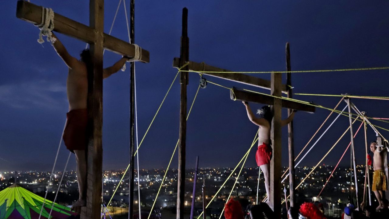 TRADICIÓN. La representación de la vida de Jesús en la junta auxiliar Ignacio Romero Vargas -a 15 minutos del Centro Histórico poblamo- cuenta con la participación de hasta 500 actores.  