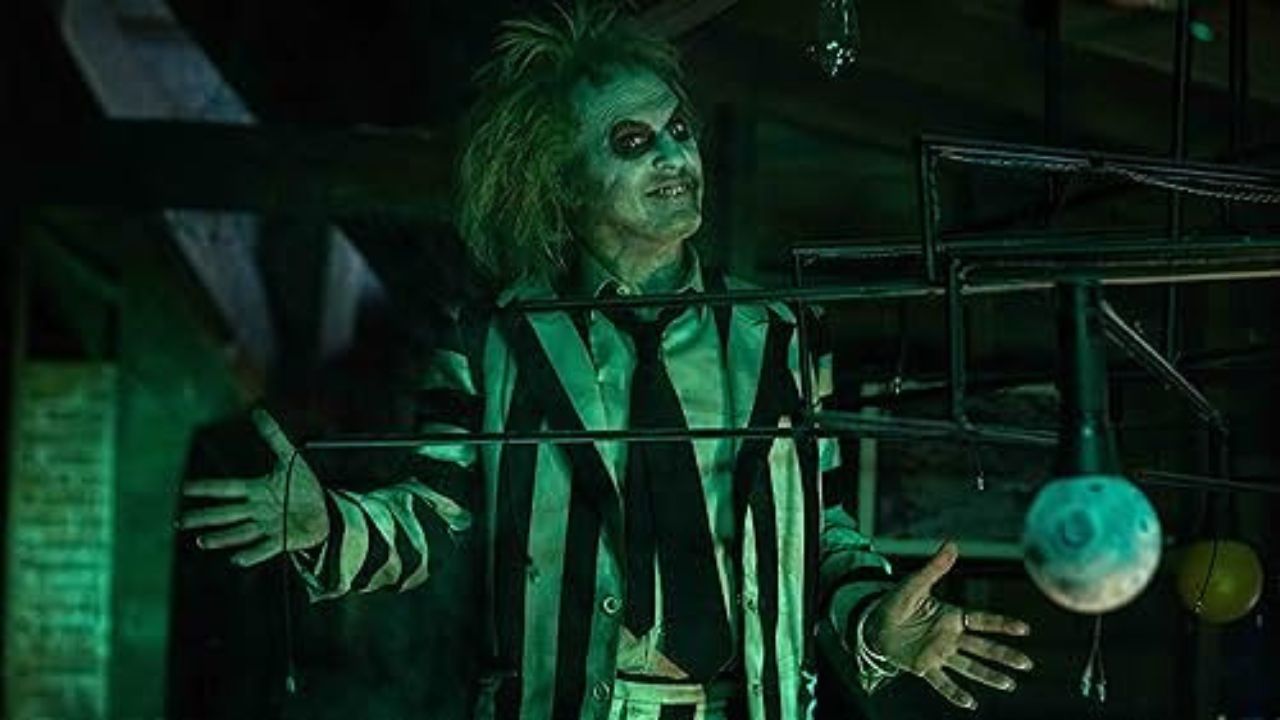 Beetlejuice Beetlejuice llega en un momento peculiar, en el que el séptimo arte ha volteado a revivir títulos del pasado, principalmente de la época de los 80