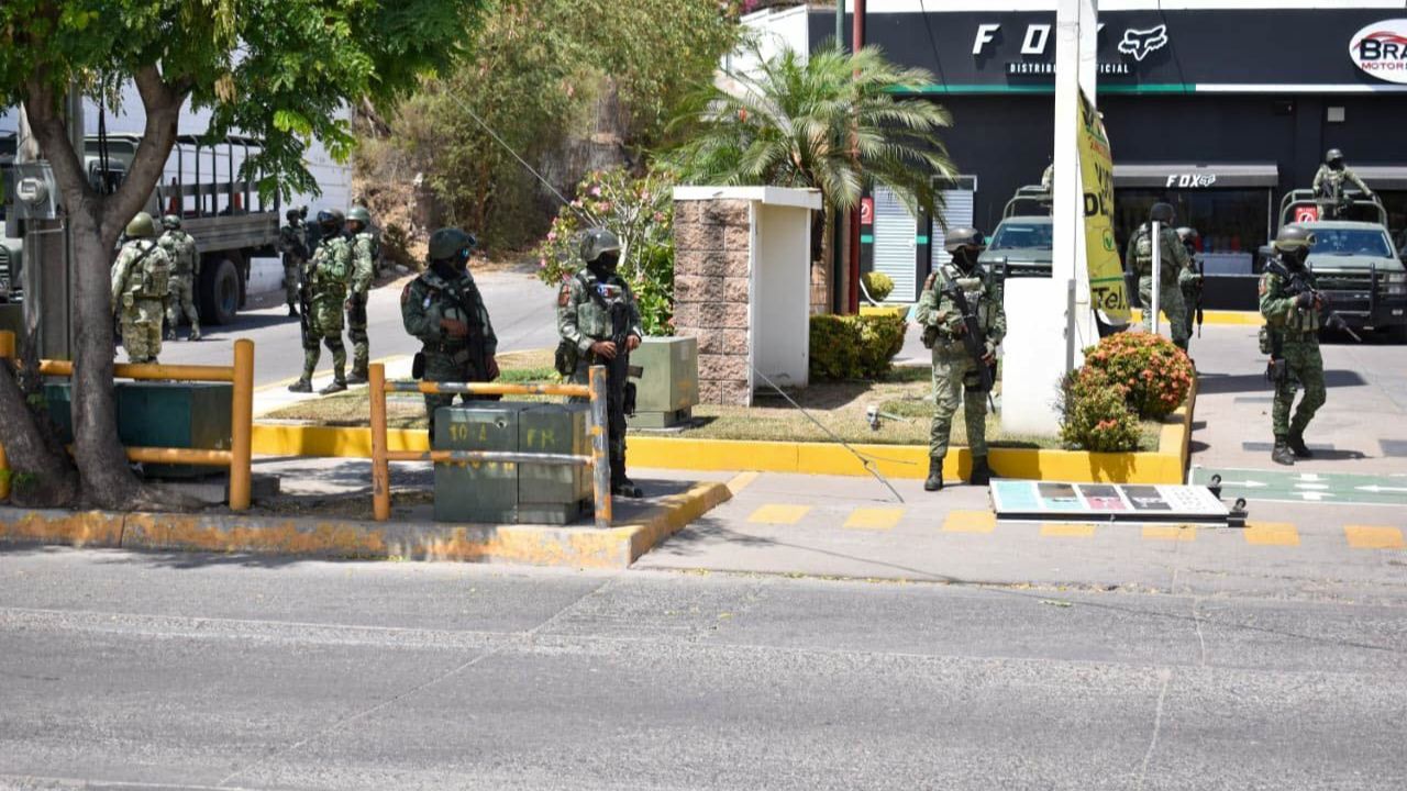 Sinaloa. El Presidente envió condolencias; liberan a otra mujer del secuestro masivo.