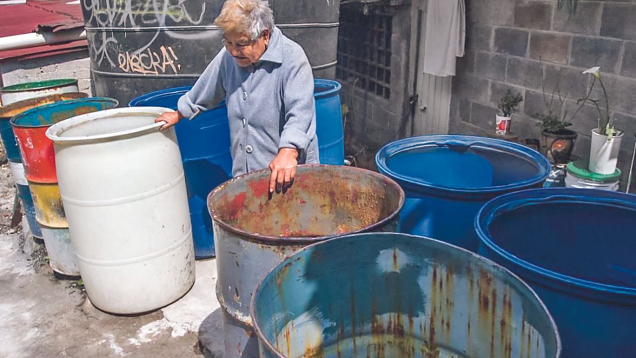 Abusos. El coordinador panista, Federico Döring, denunció los abusos sobre la venta de pipas con agua hasta en 2 mil 500 pesos.