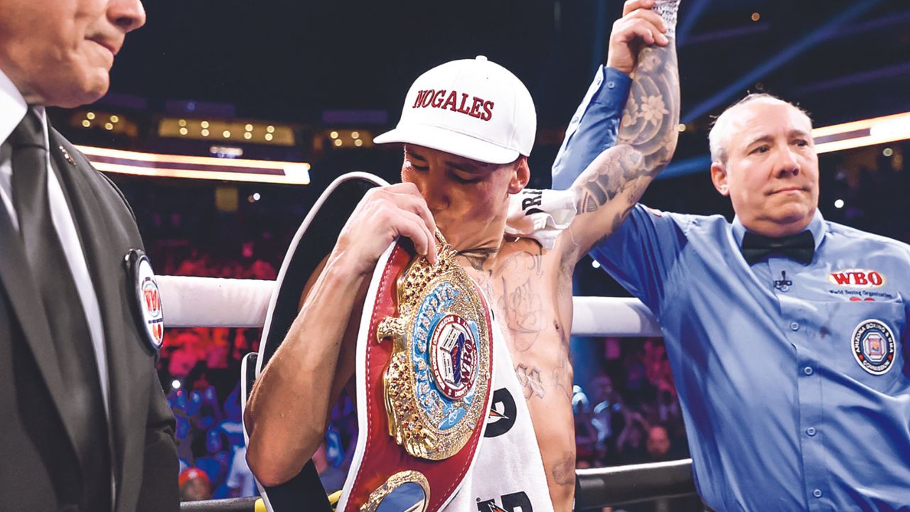 En apenas un fin de semana, el panorama boxístico de México cambió al sumar tres cinturones de campeón, con los triunfos de Isaac Cruz, Gilberto Ramírez y Óscar Valdez, más una defensa exitosa de Julio César Martínez como campeón