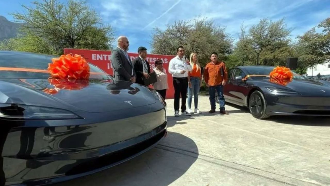 Foto:Redes sociales|Mujer denuncia al gobierno de Santa Catarina por no entregarle su Tesla