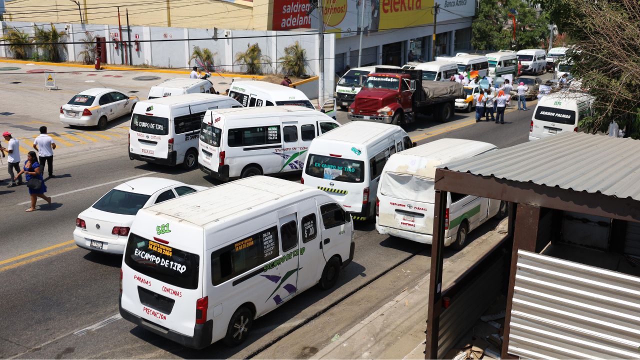 chófer Acapulco bloquean