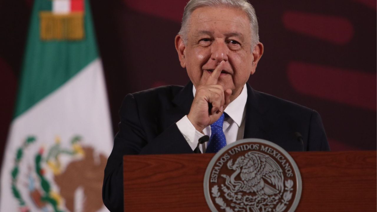 Debido al proceso electoral , AMLO enfatizó que debe “autocensurarse” pero que una vez pasada la votación tendrá más libertad para tratar temas.