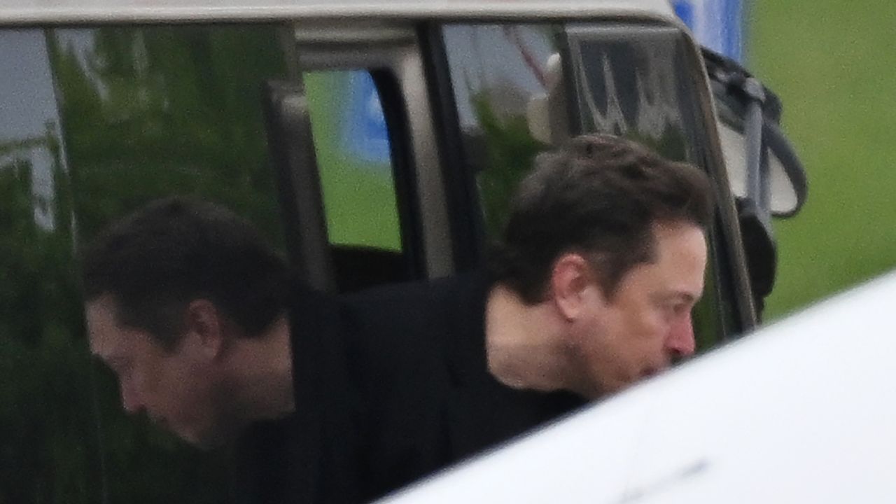 El director ejecutivo de Tesla, Elon Musk, partió de China este lunes, tras una visita relámpago en la que el fabricante estadounidense de automóviles eléctricos