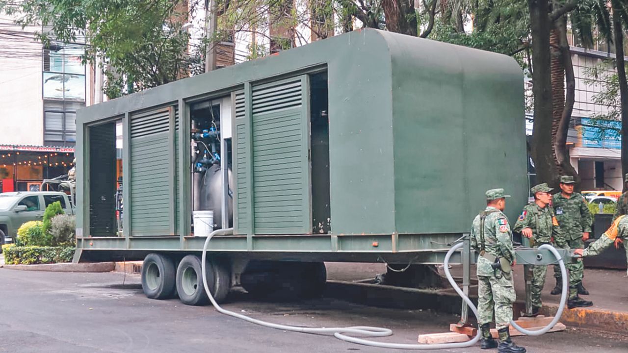 Emergencia. Elementos del Ejército Mexicano instalaron en el Parque San Lorenzo dos plantas potabilizadoras.